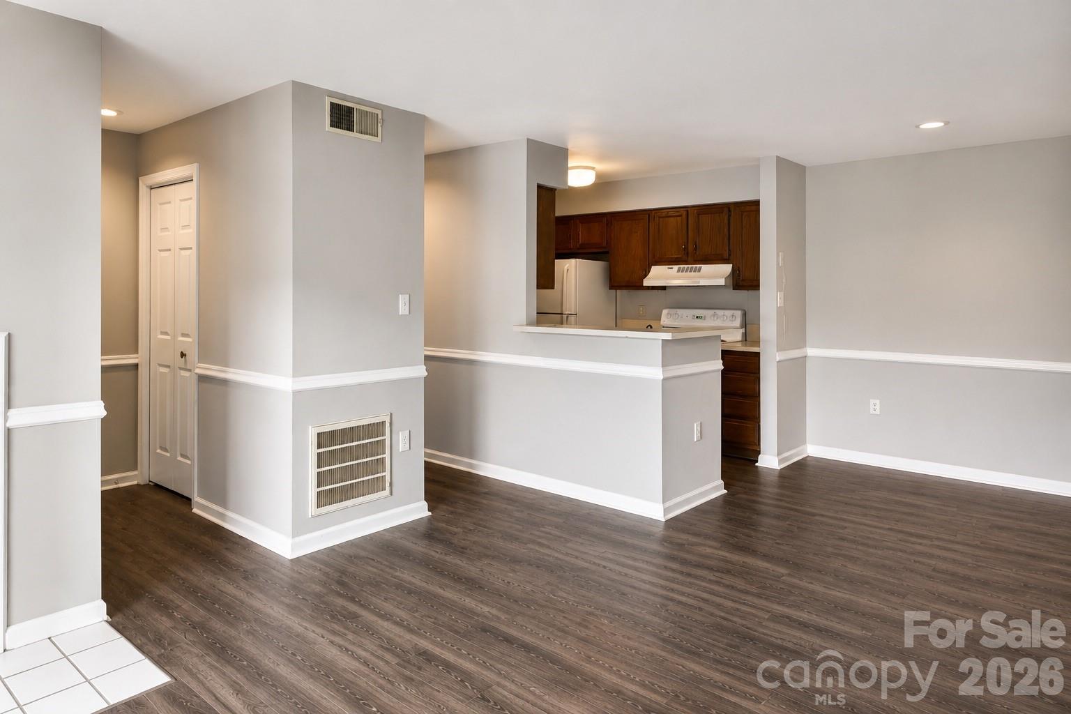 8024 Tremaine Court A Property Photo 2