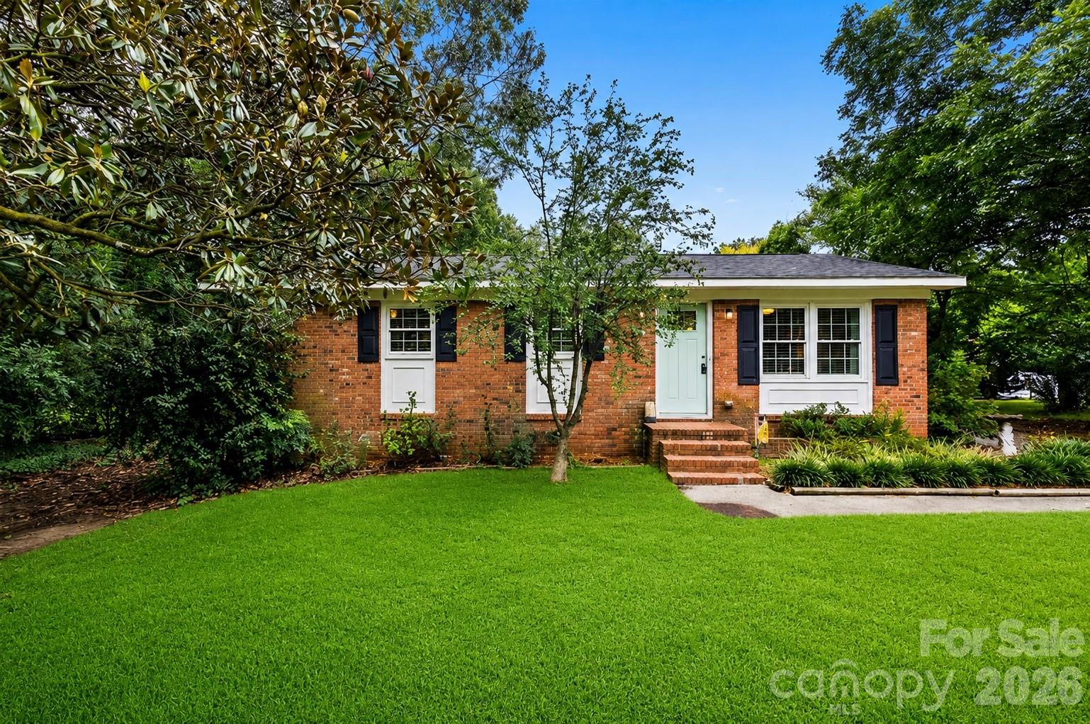 205 E Phifer Street Property Photo 1