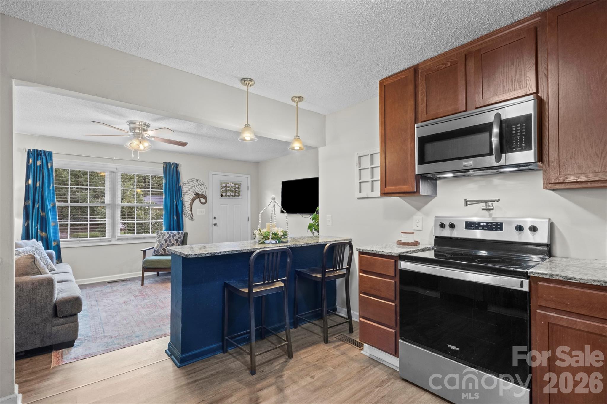 205 E Phifer Street Property Photo 6