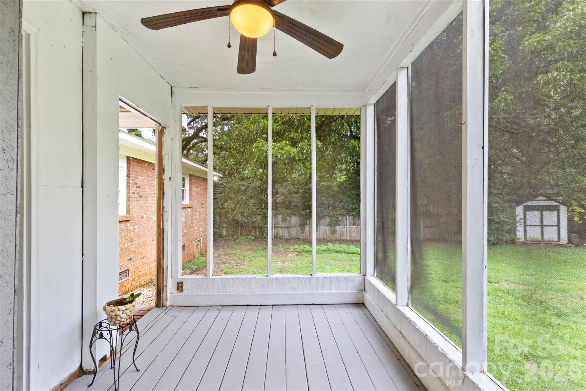 205 E Phifer Street Property Photo 17