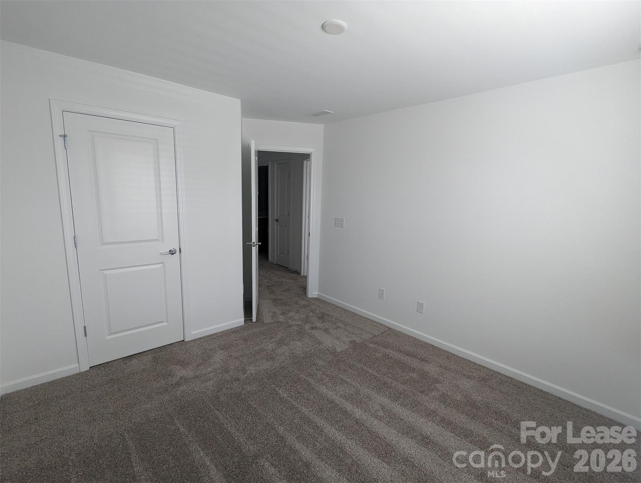 16228 Leading Street Property Photo 9