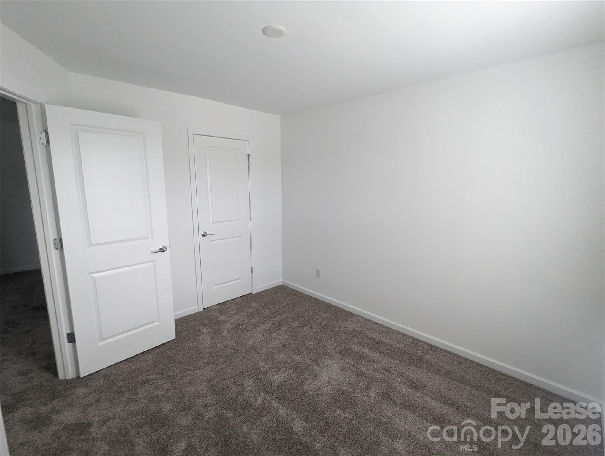 16228 Leading Street Property Photo 12