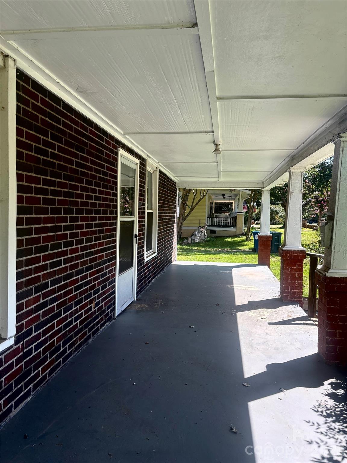 1612 N Main Street Property Photo 3