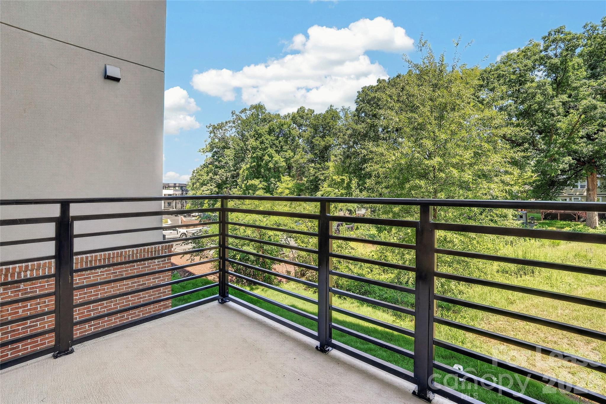 510 W Tremont Avenue B3 Property Photo 22