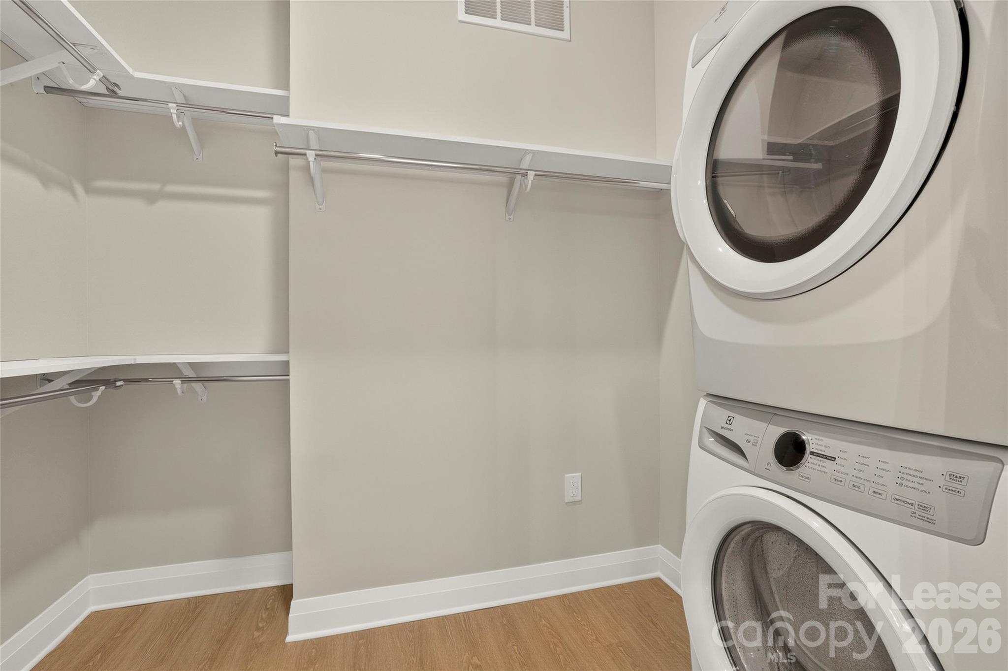 510 W Tremont Avenue B3 Property Photo 26
