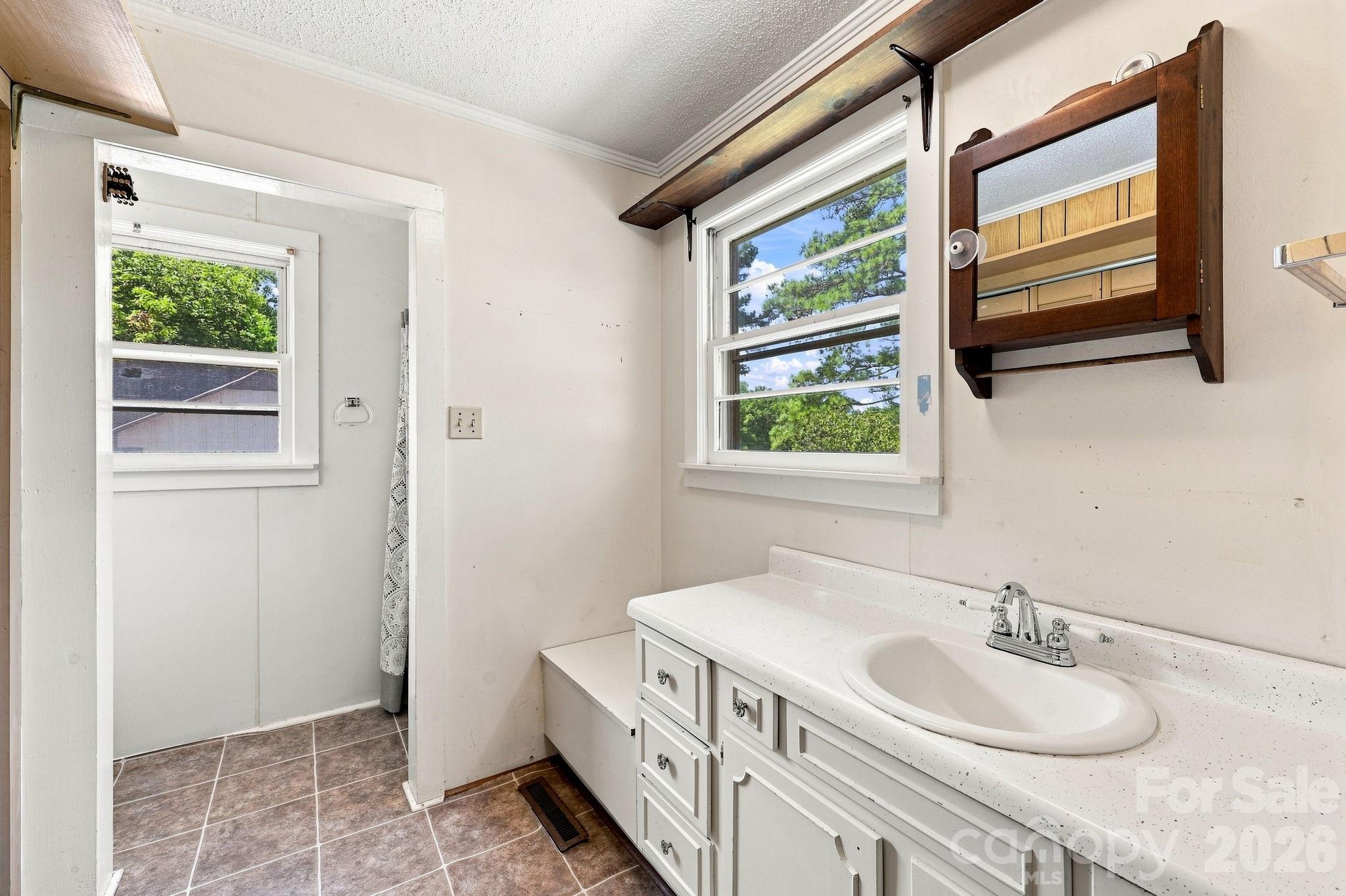 2565 Weaver Road Property Photo 26