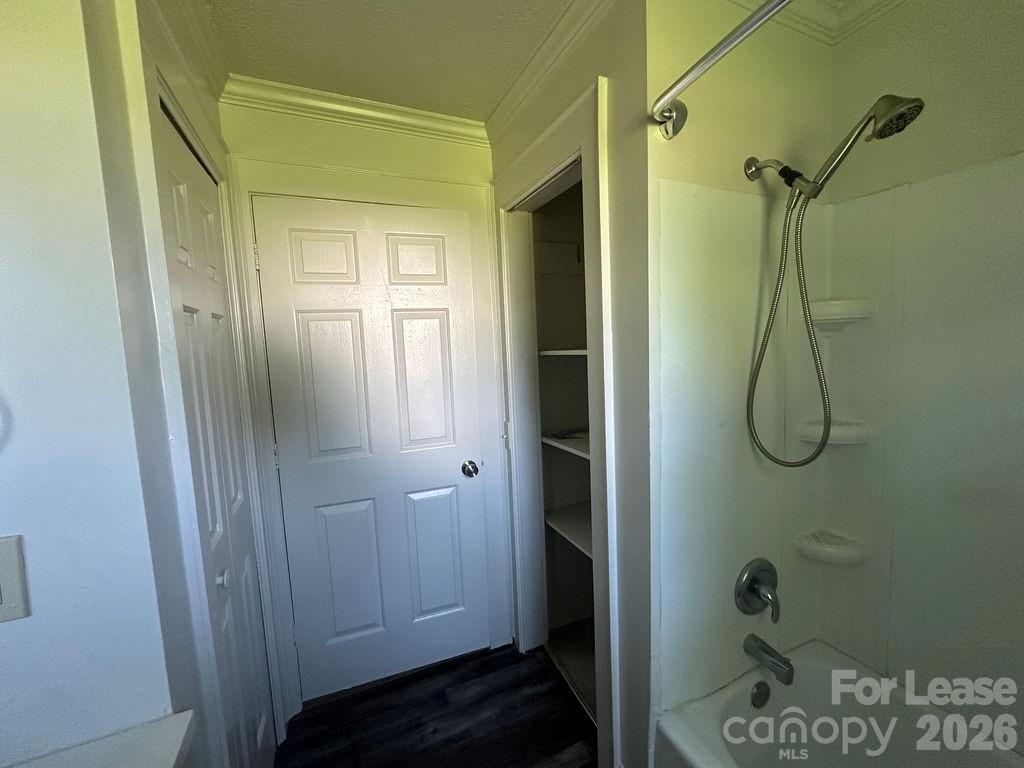 919 Main Street Property Photo 16