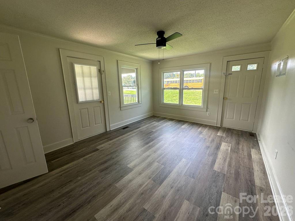 919 Main Street Property Photo 19