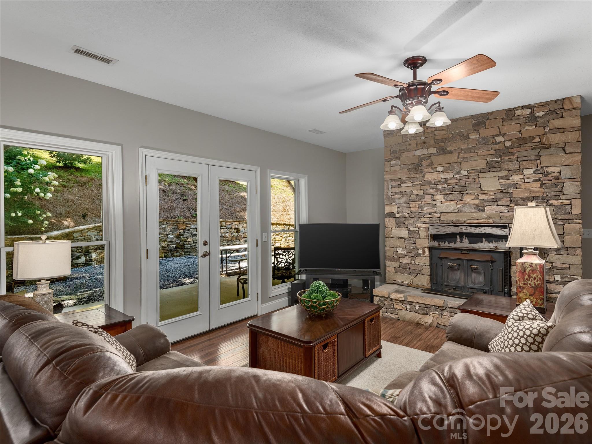 314 Summerset Drive Property Photo 34