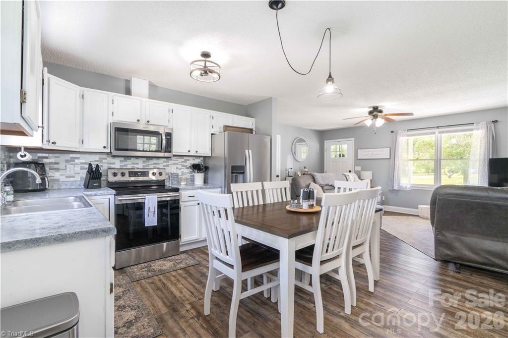 241 Joe Road Property Photo 3