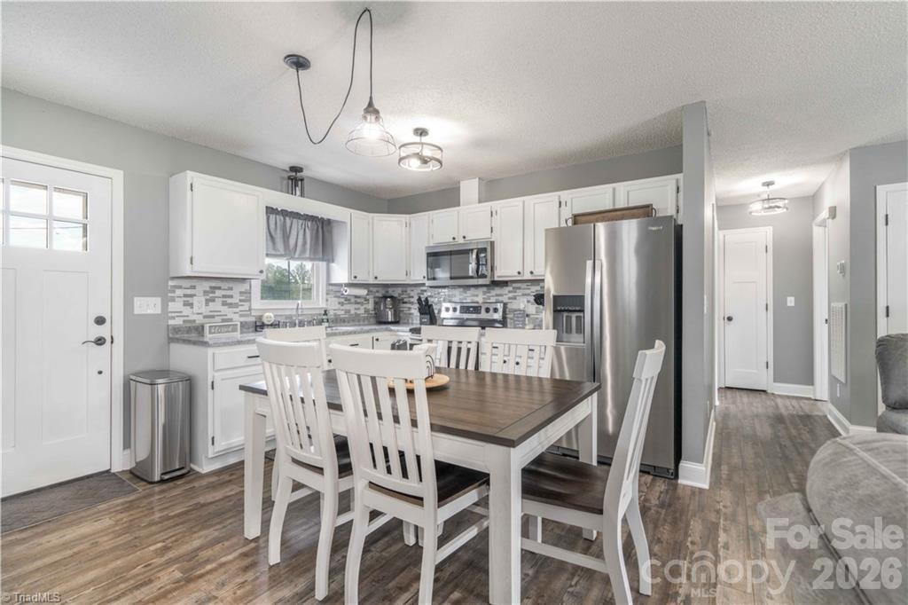 241 Joe Road Property Photo 6