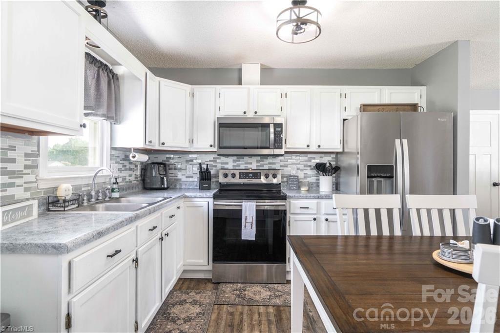 241 Joe Road Property Photo 8