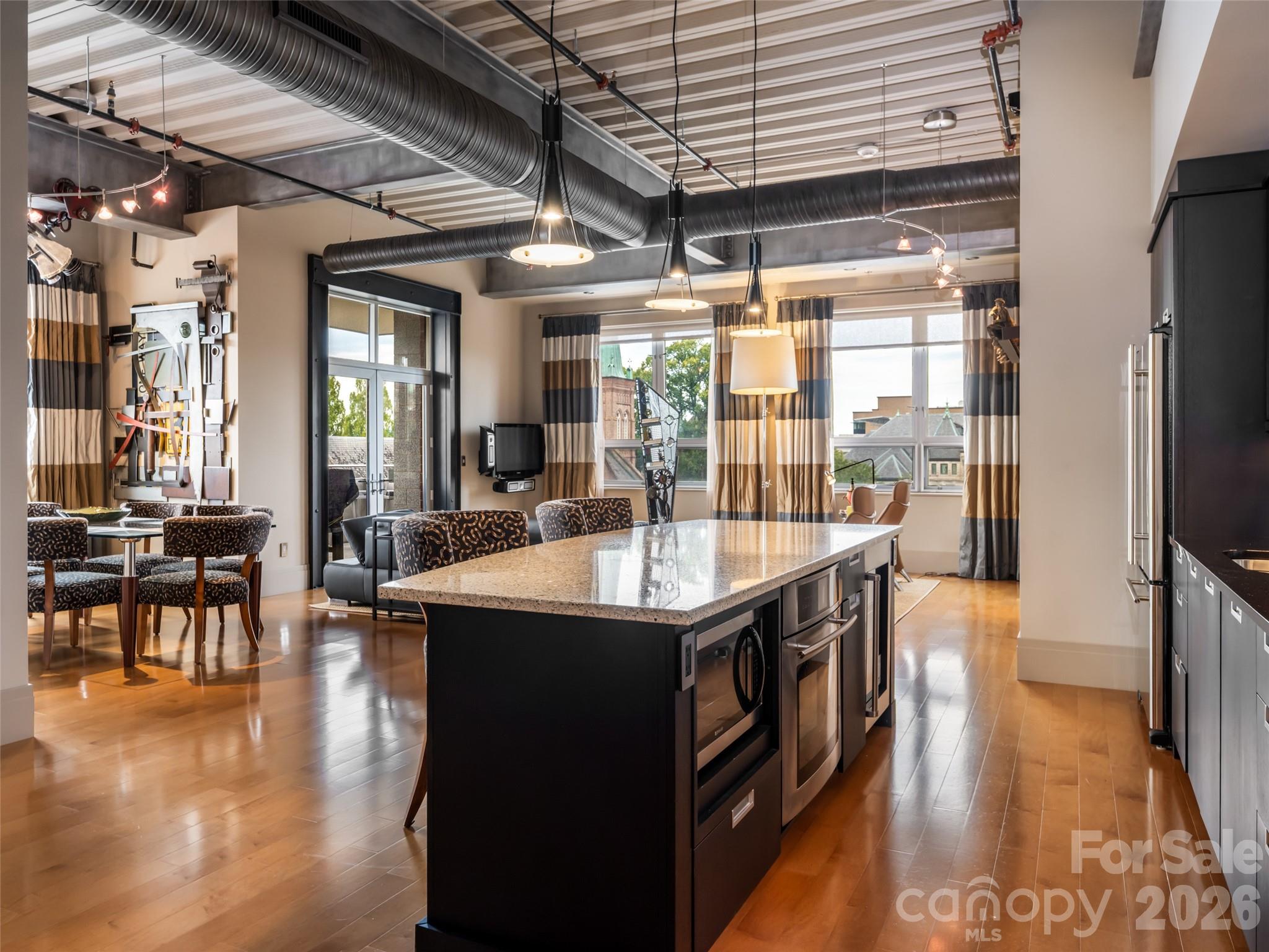 12 S Lexington Avenue 407 Property Photo 14