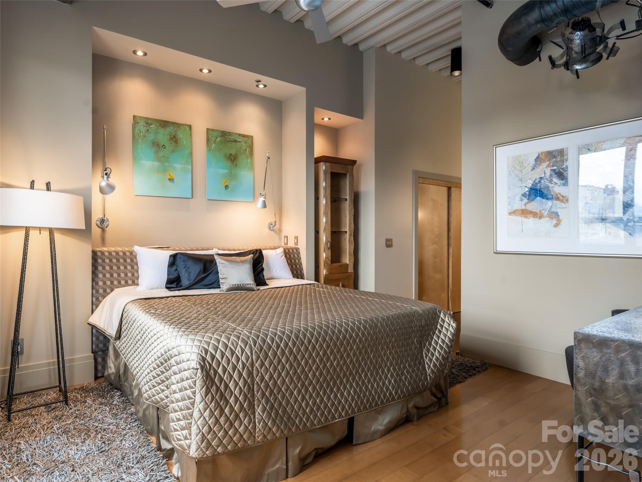 12 S Lexington Avenue 407 Property Photo 18