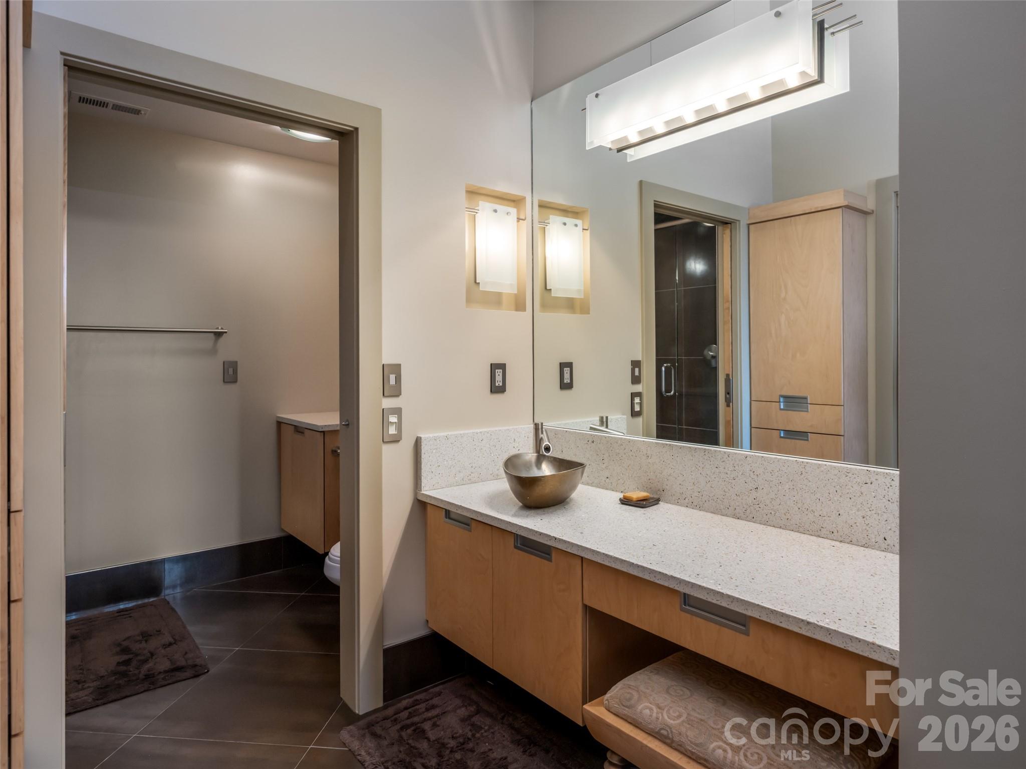12 S Lexington Avenue 407 Property Photo 22