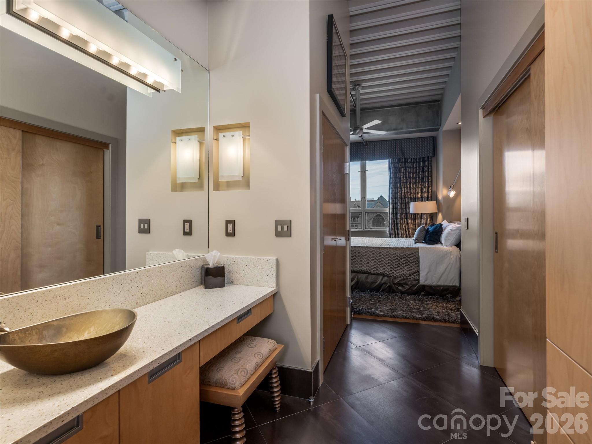 12 S Lexington Avenue 407 Property Photo 24