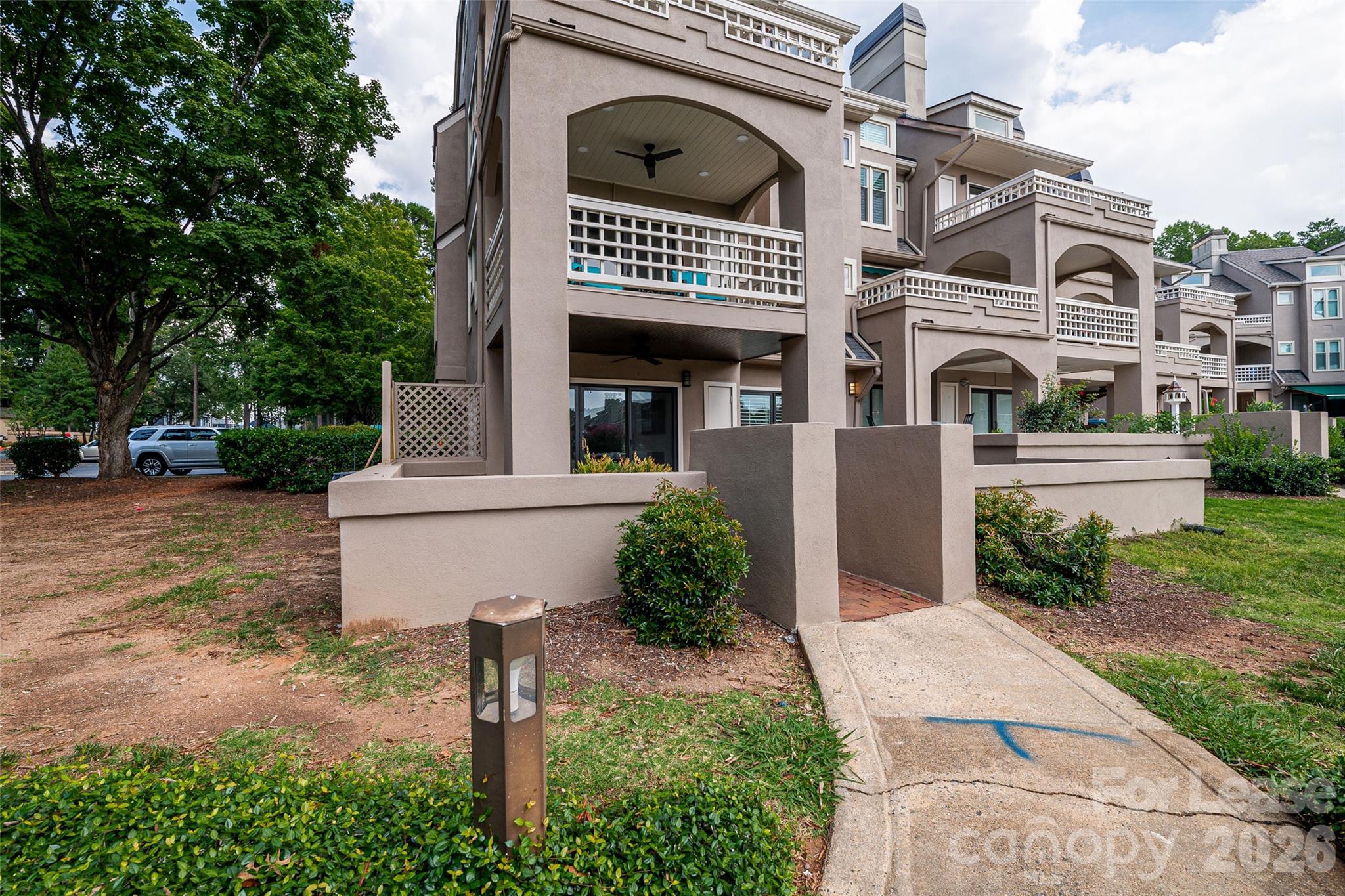 646 Portside Drive Property Photo 4