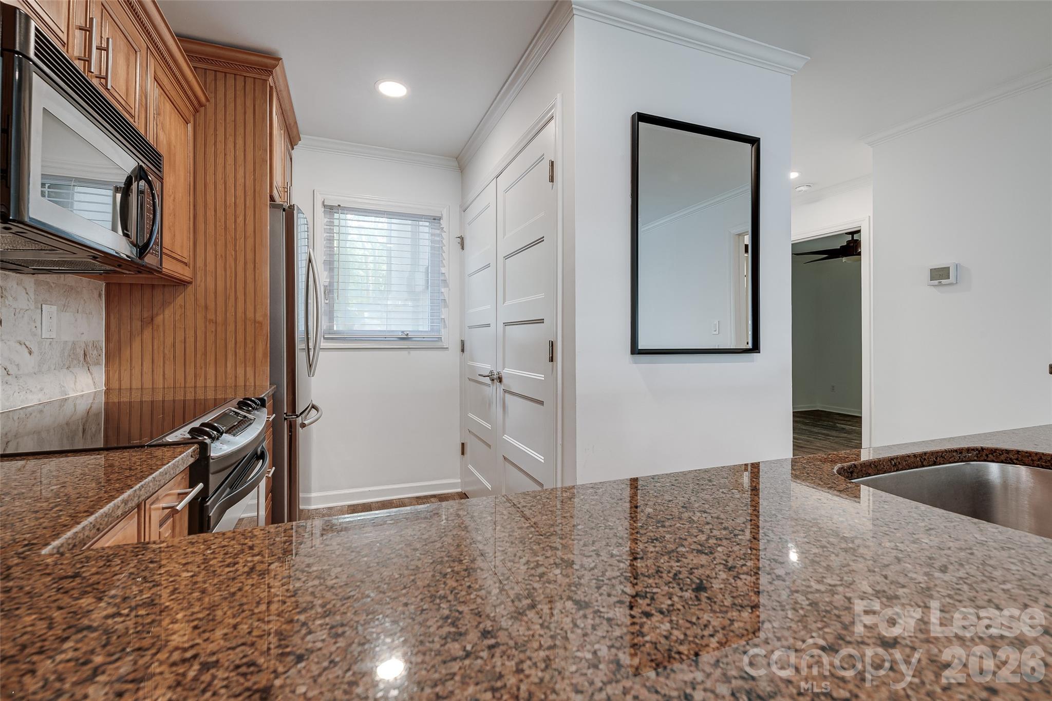 646 Portside Drive Property Photo 7