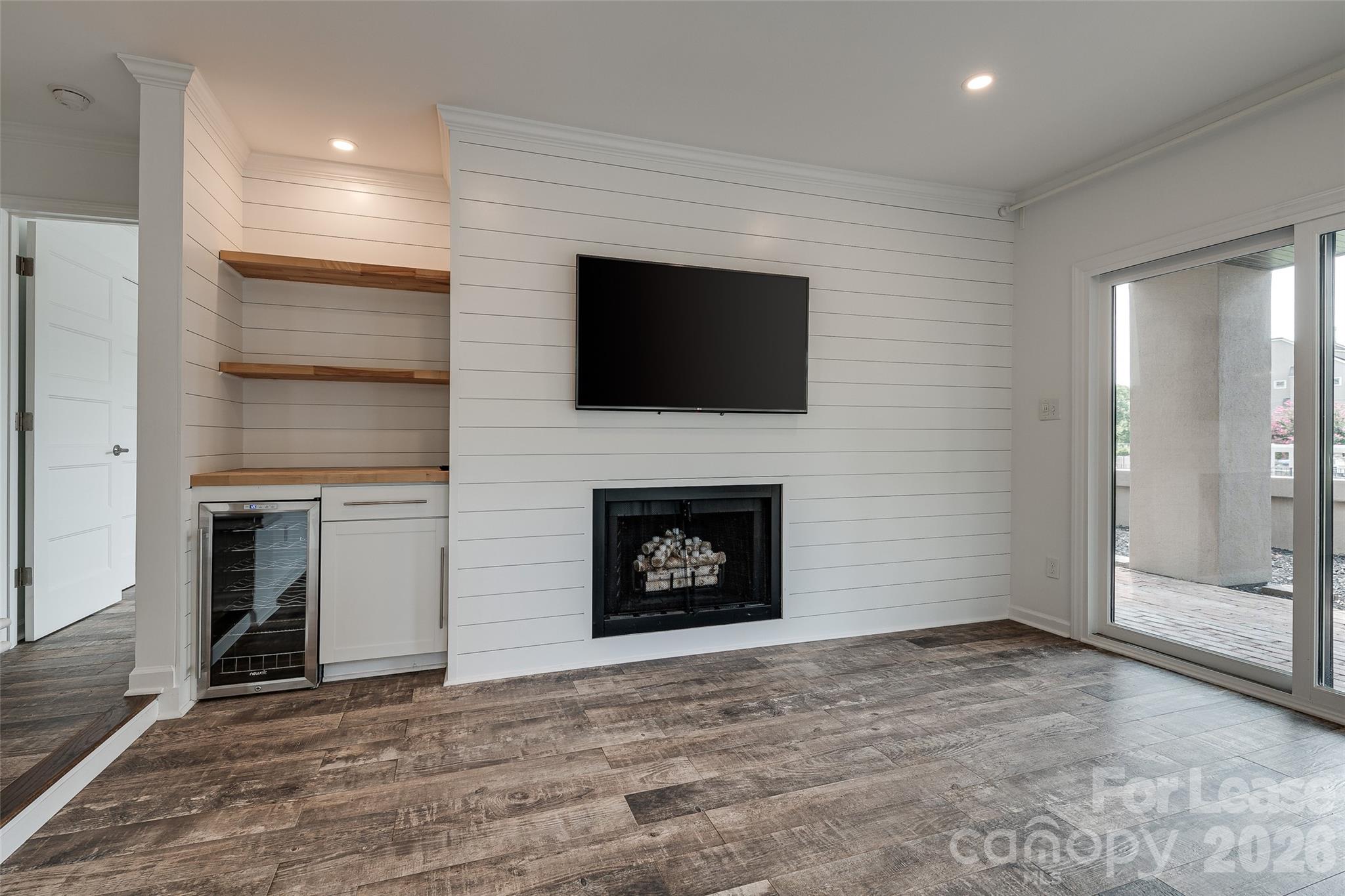 646 Portside Drive Property Photo 23
