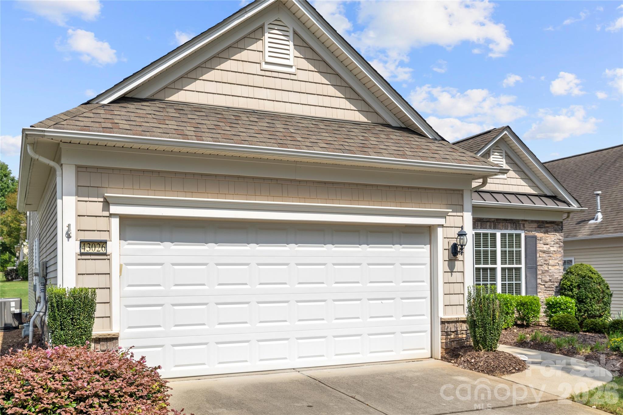43026 Mimosa Court Property Photo 2