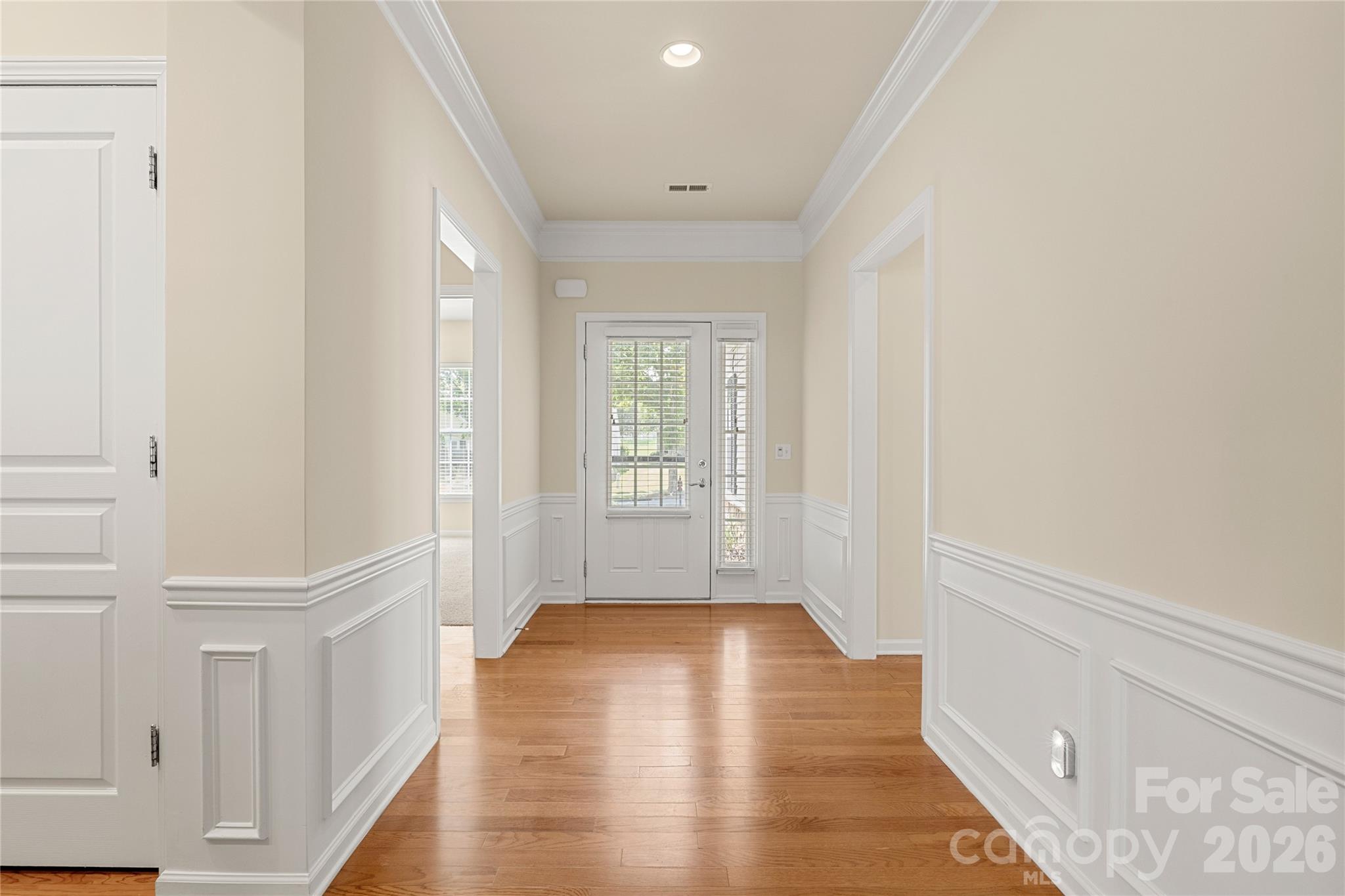43026 Mimosa Court Property Photo 4