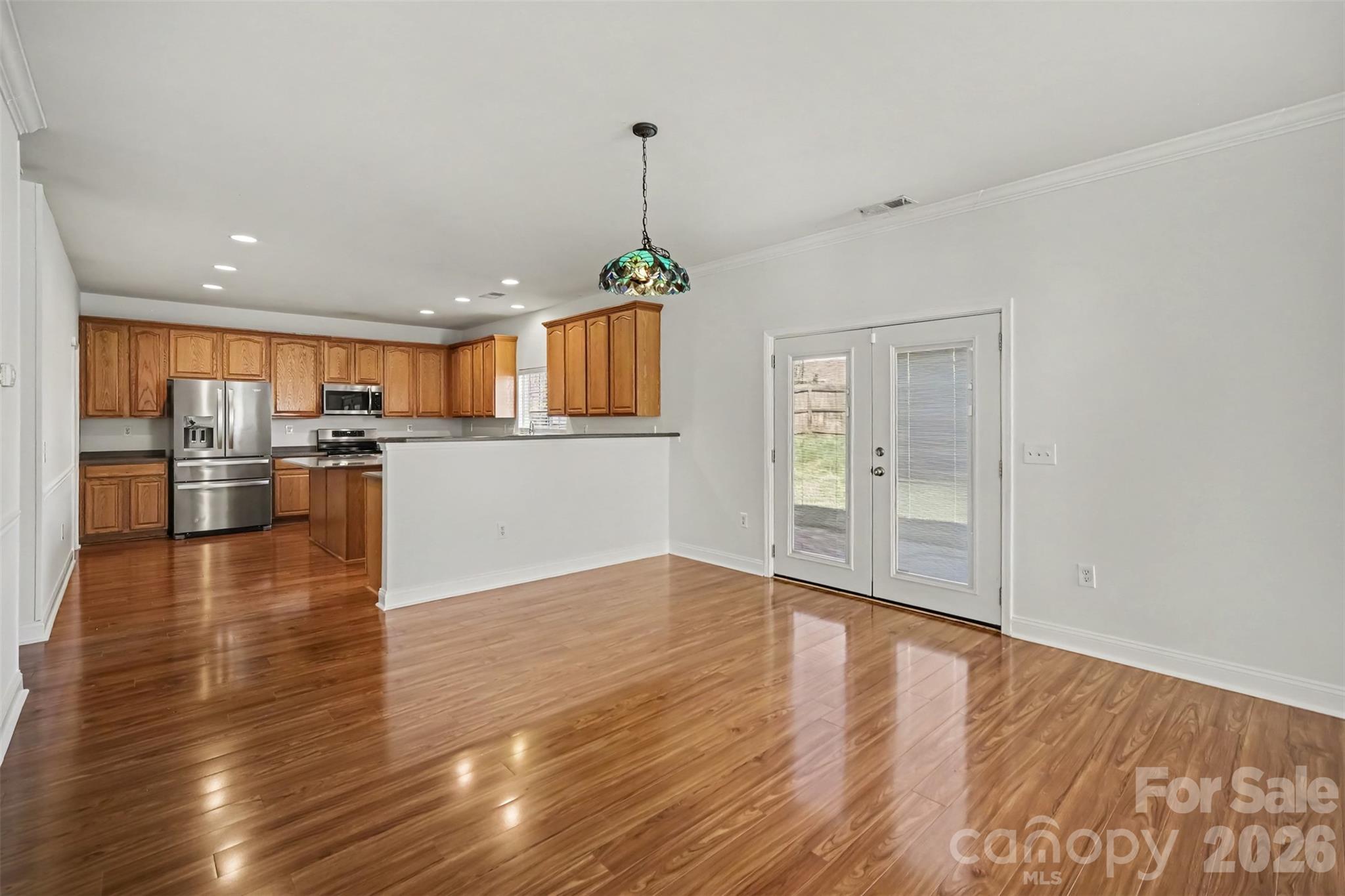 10033 Markus Drive Property Photo 3