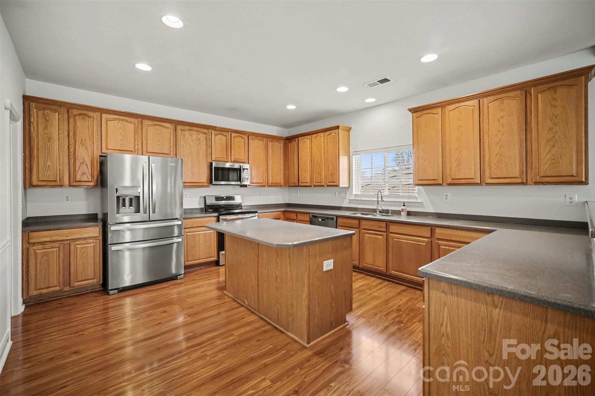 10033 Markus Drive Property Photo 4