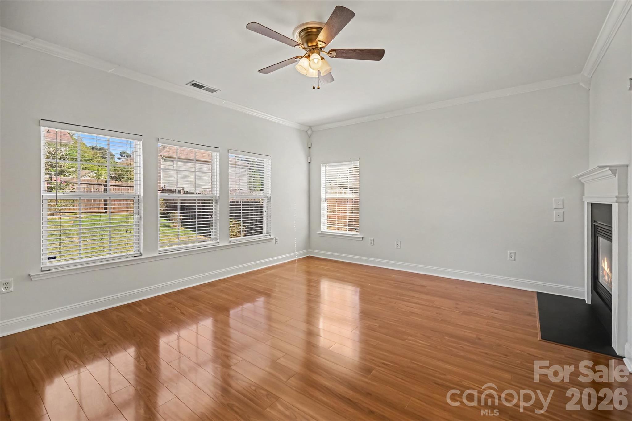 10033 Markus Drive Property Photo 7