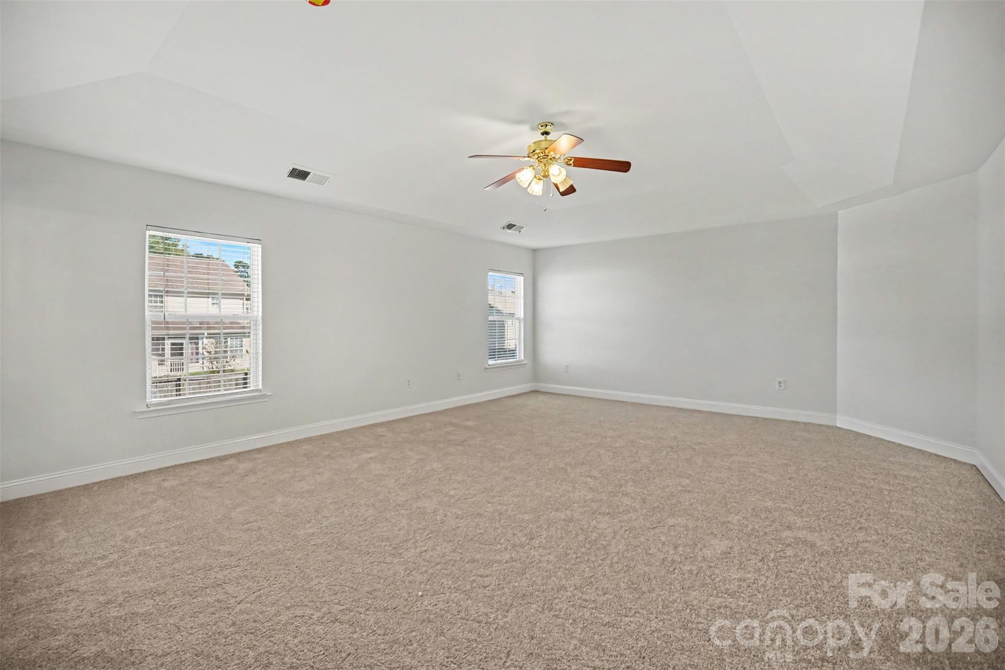 10033 Markus Drive Property Photo 8