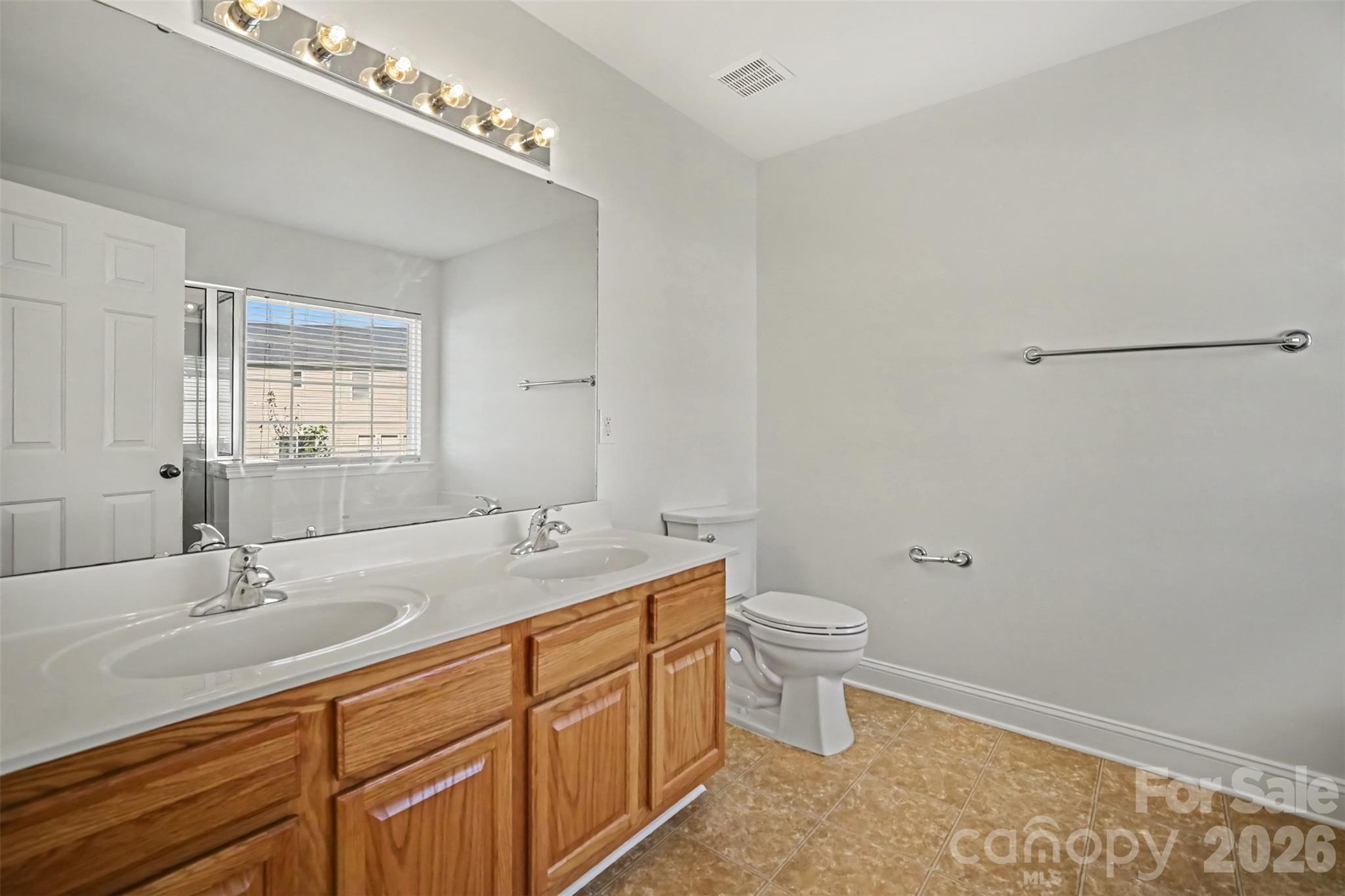 10033 Markus Drive Property Photo 10