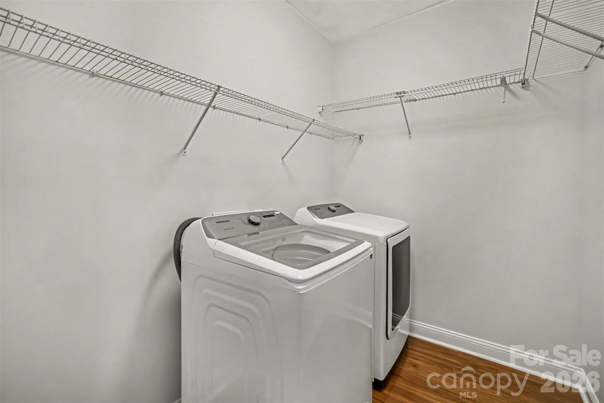 10033 Markus Drive Property Photo 32