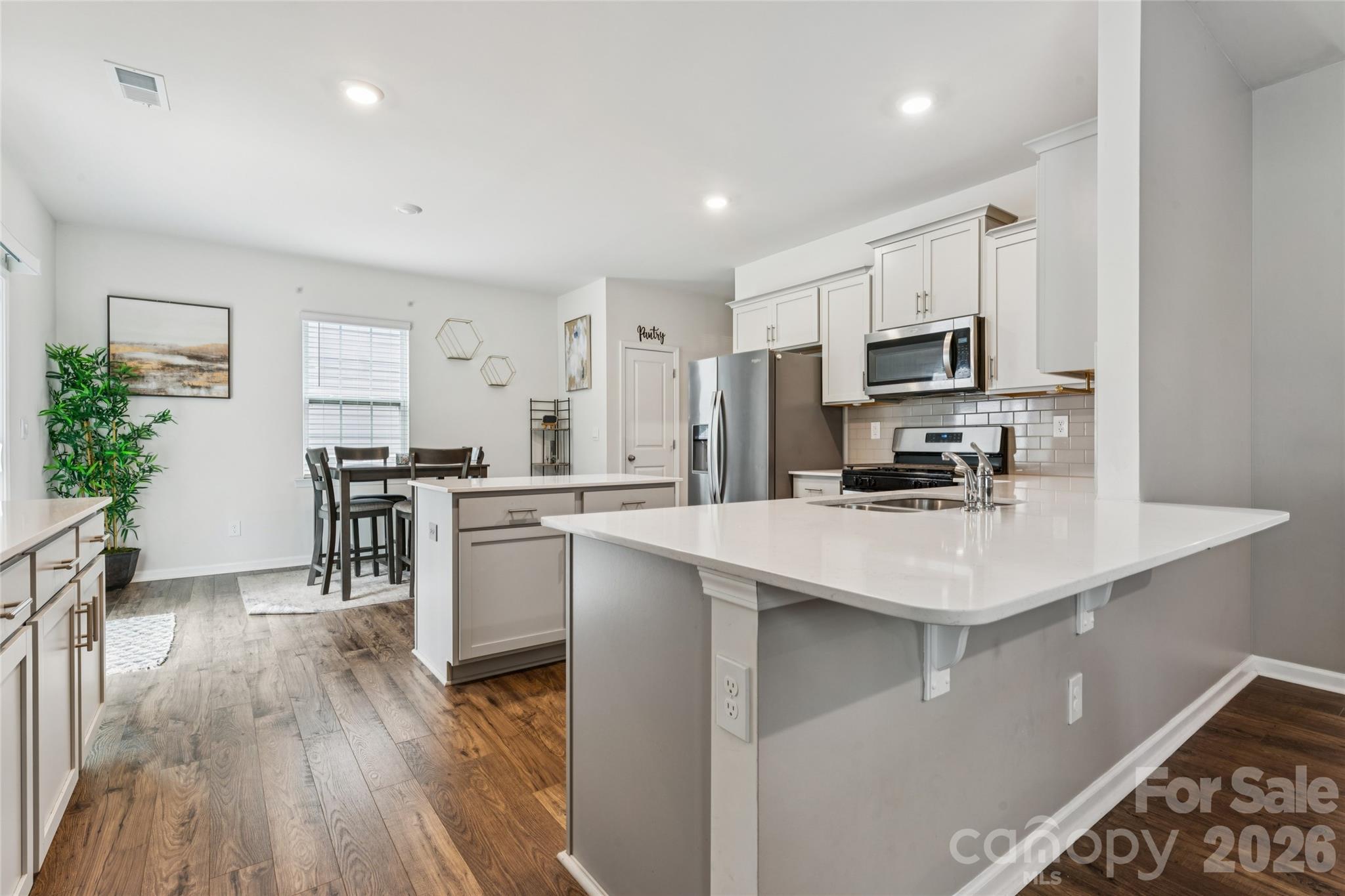 3719 Stanley Creek Drive Property Photo 10