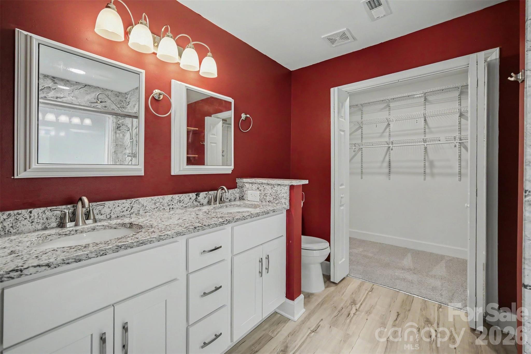 8500 Woodhill Manor Court Property Photo 9