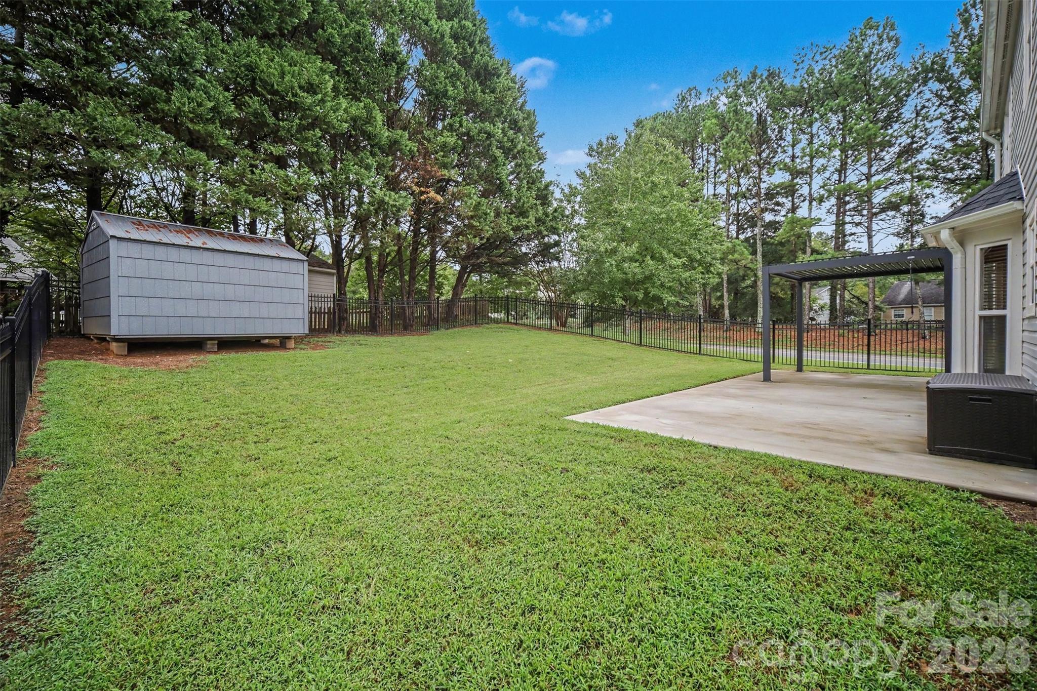 8500 Woodhill Manor Court Property Photo 16