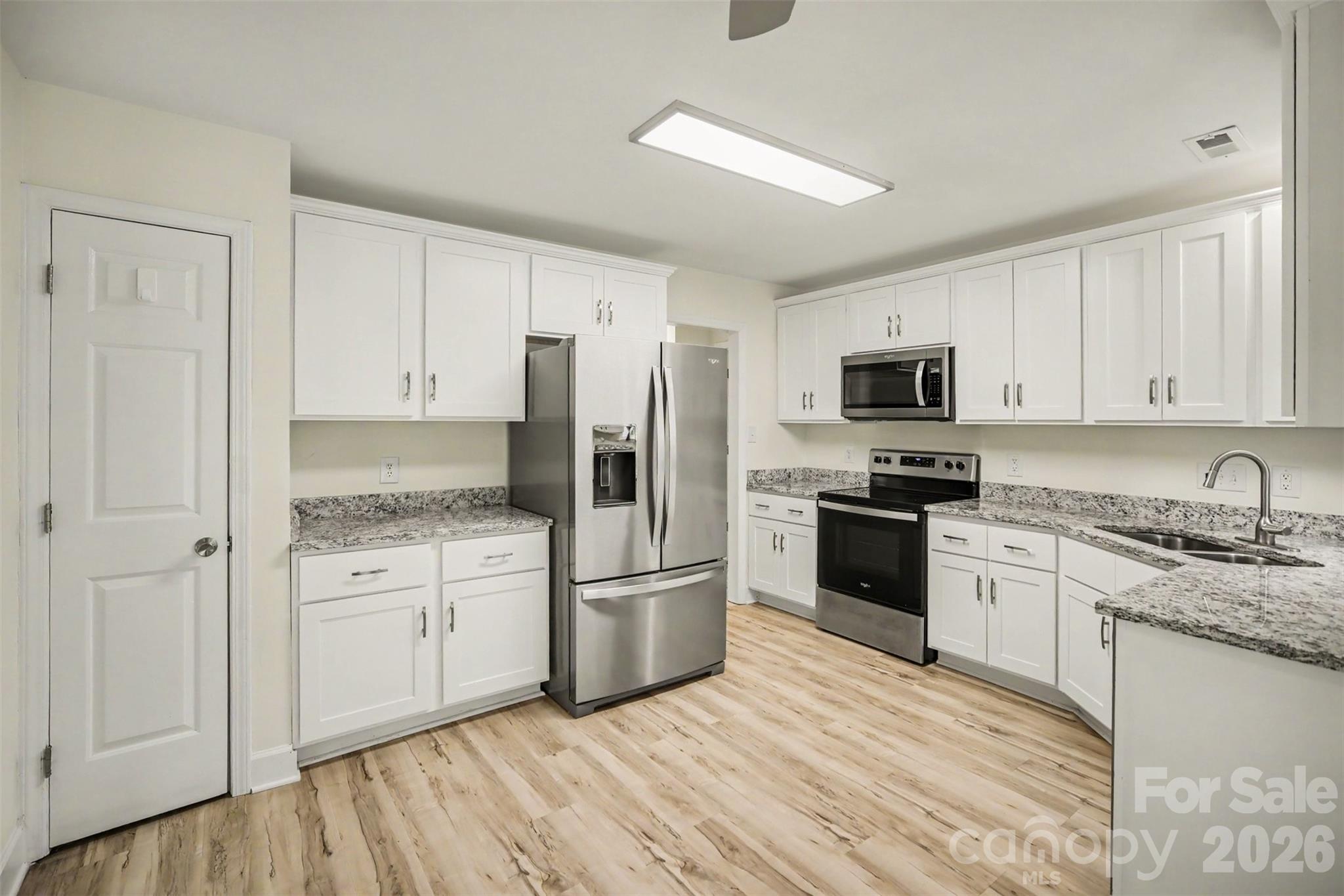 8500 Woodhill Manor Court Property Photo 26