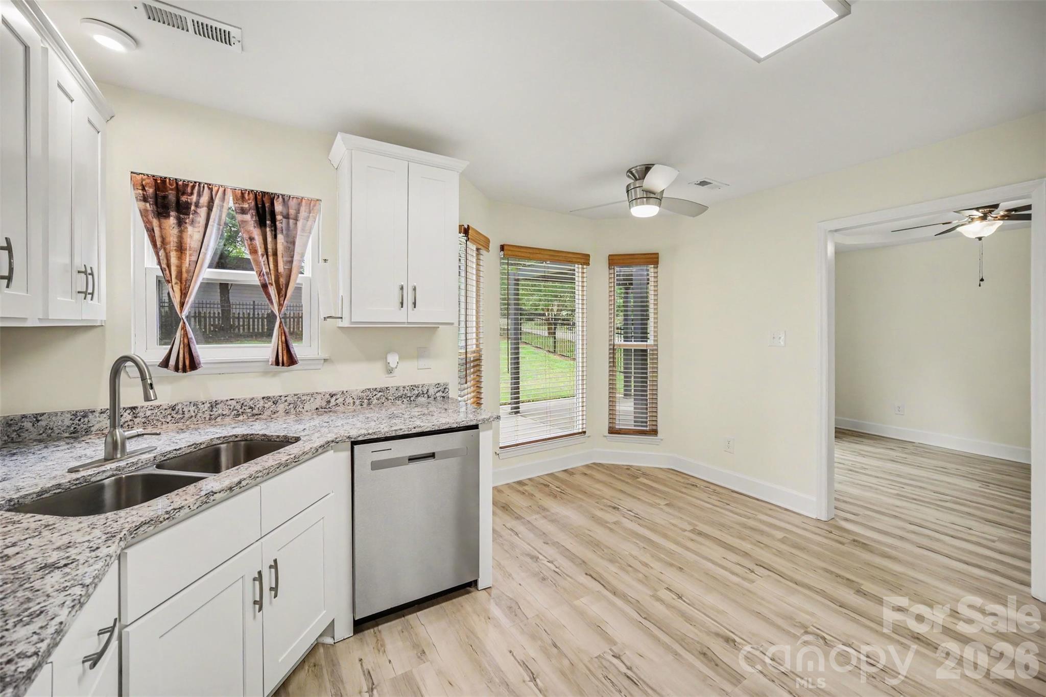 8500 Woodhill Manor Court Property Photo 28