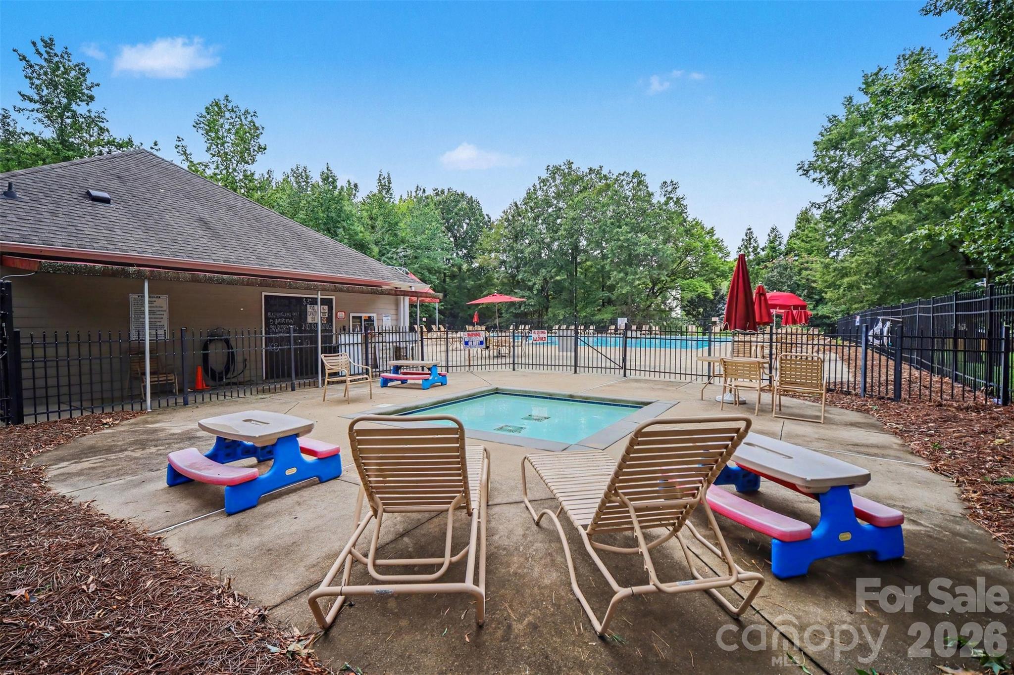 8500 Woodhill Manor Court Property Photo 44