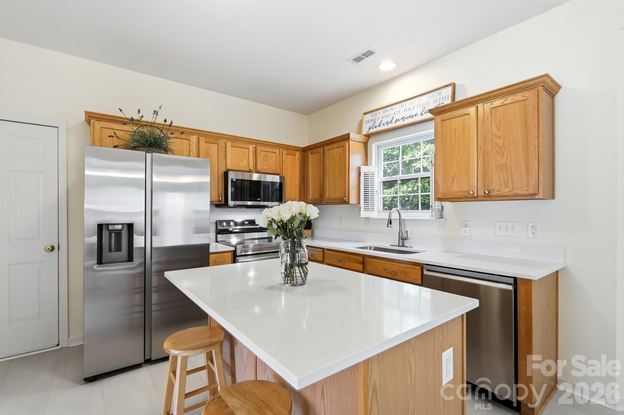 7202 Red Bush Court Property Photo 14