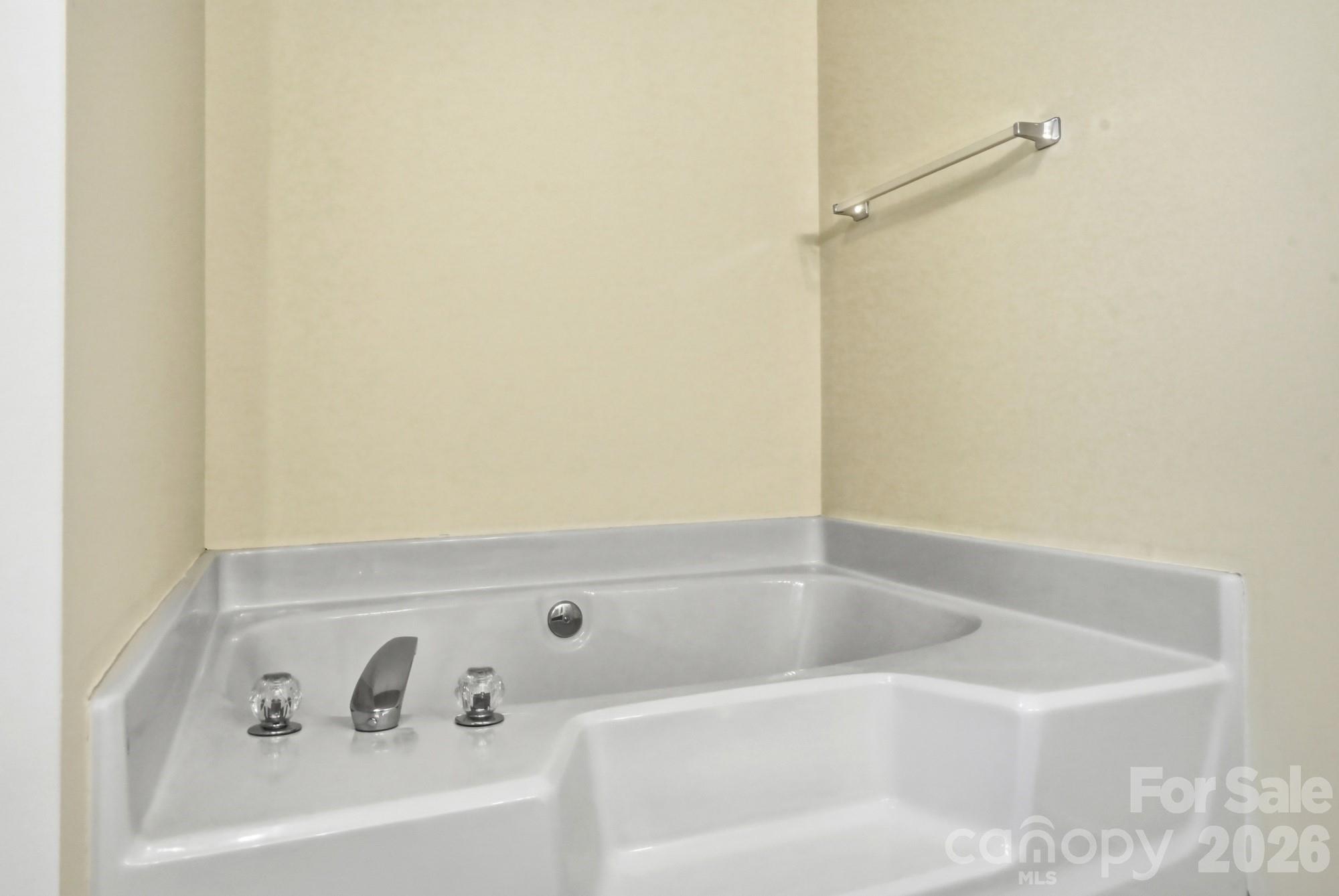 7202 Red Bush Court Property Photo 31
