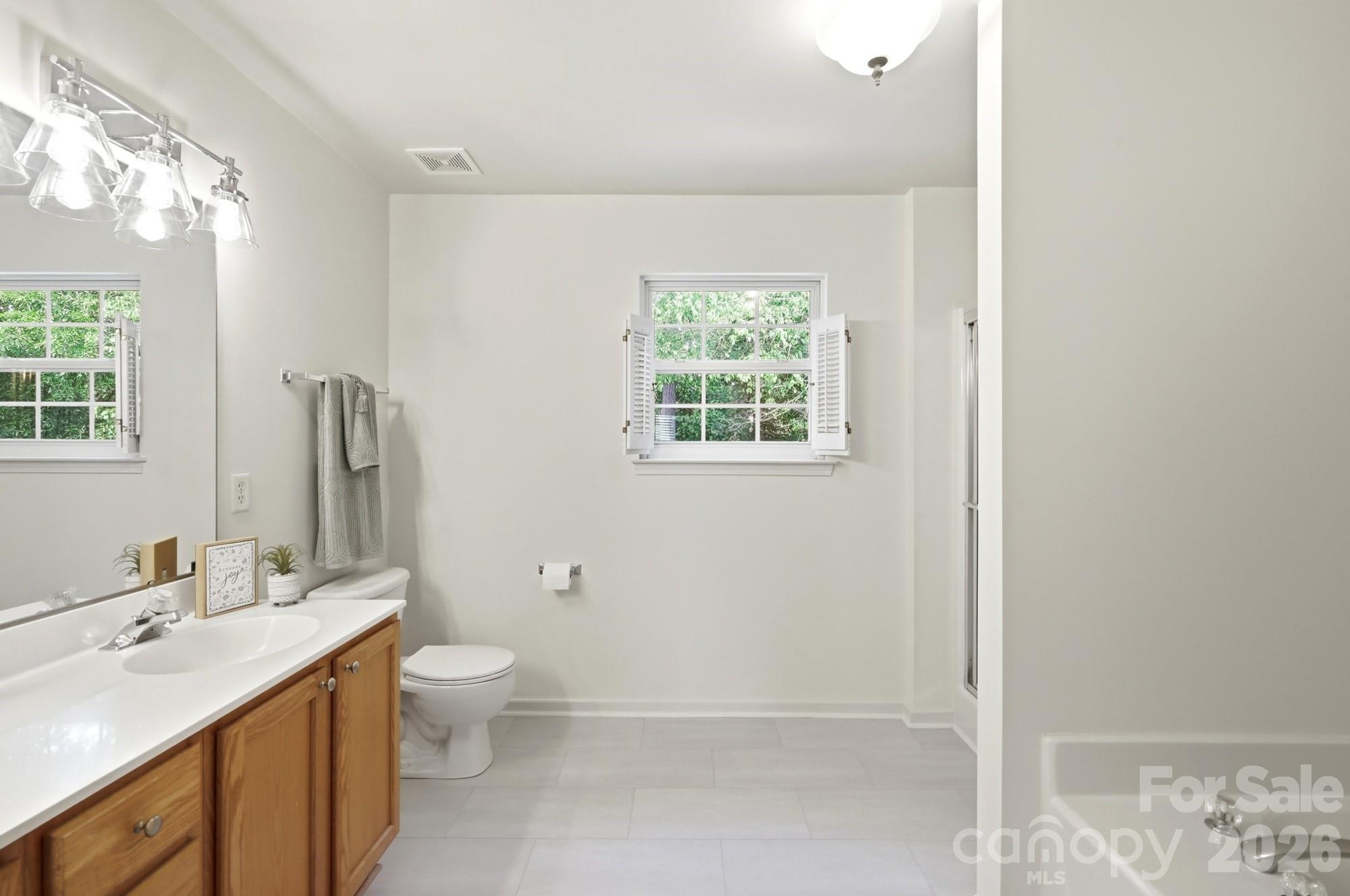 7202 Red Bush Court Property Photo 32