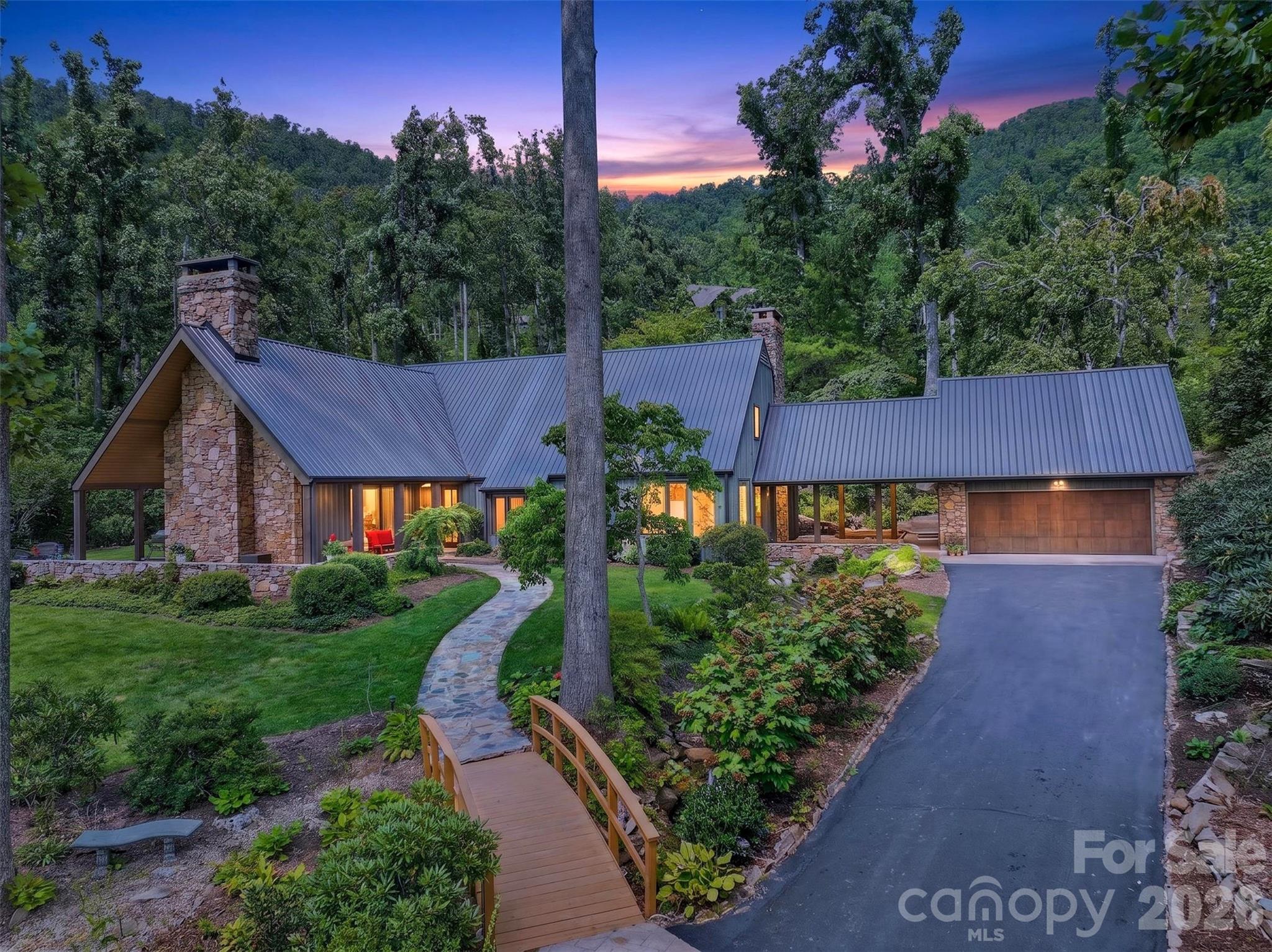 299 Webb Cove Road Property Photo 1