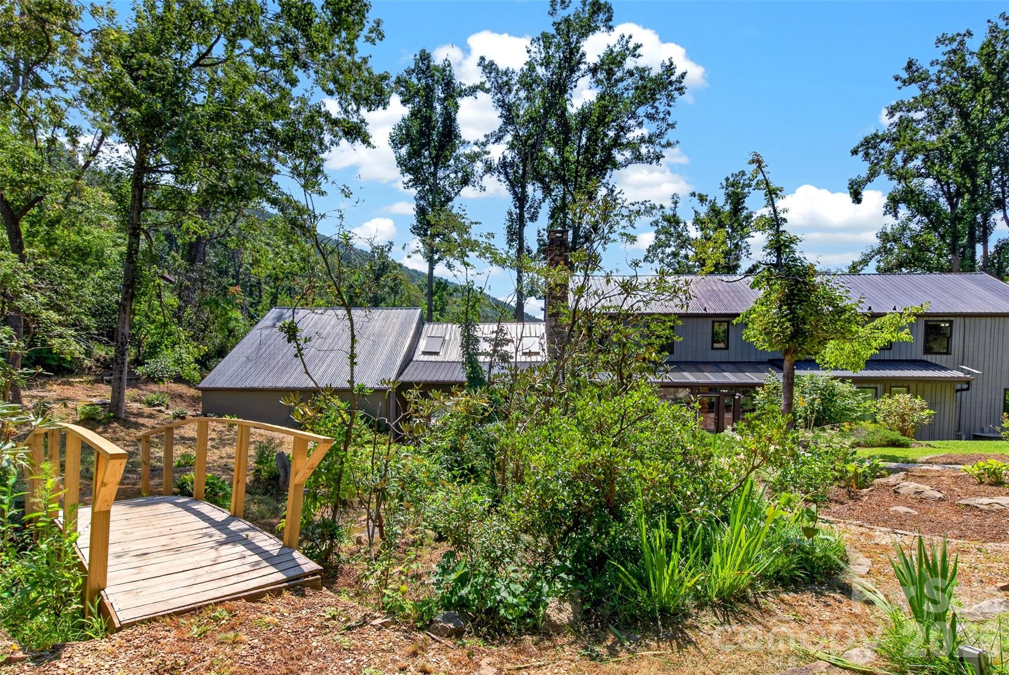 299 Webb Cove Road Property Photo 5