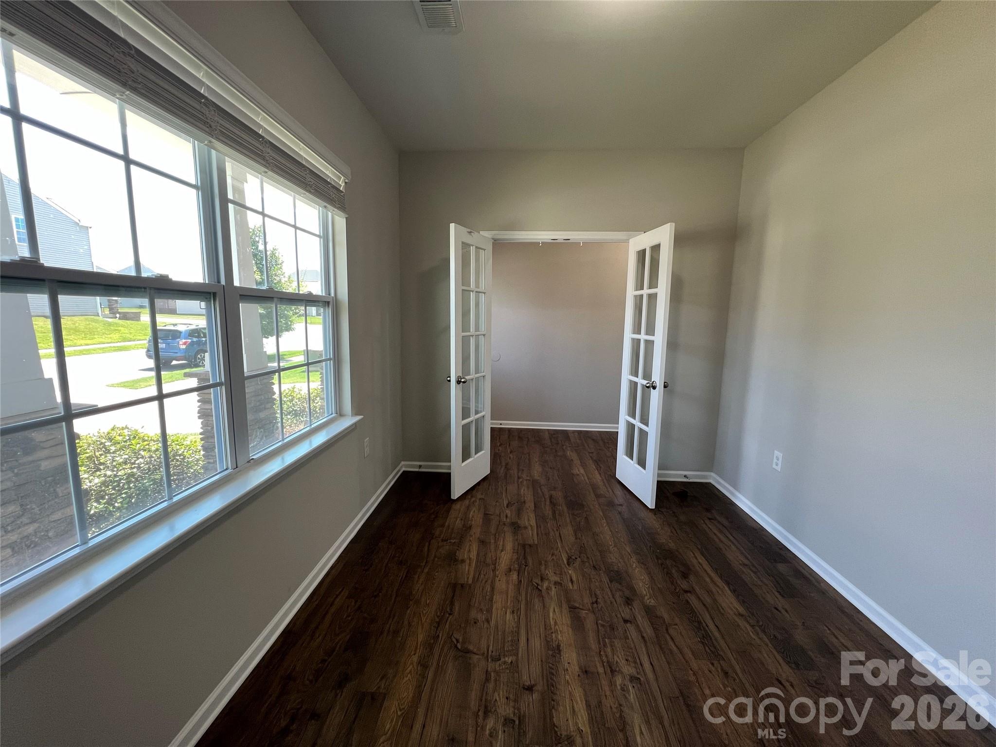 3228 Roan Street Property Photo 13