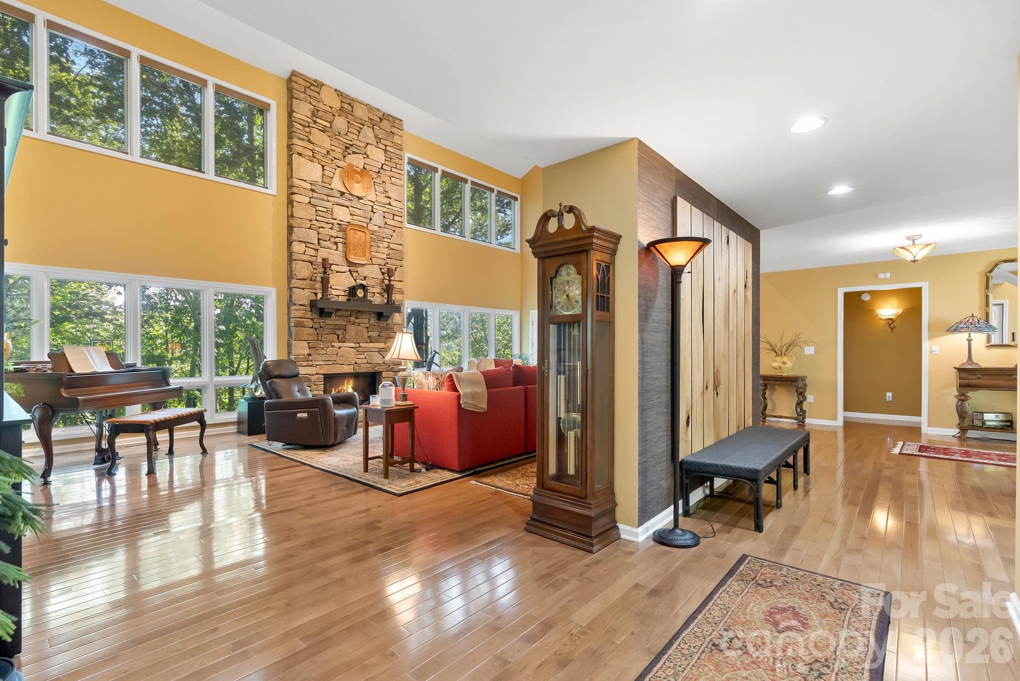 107 Spruce Lane Property Photo 10