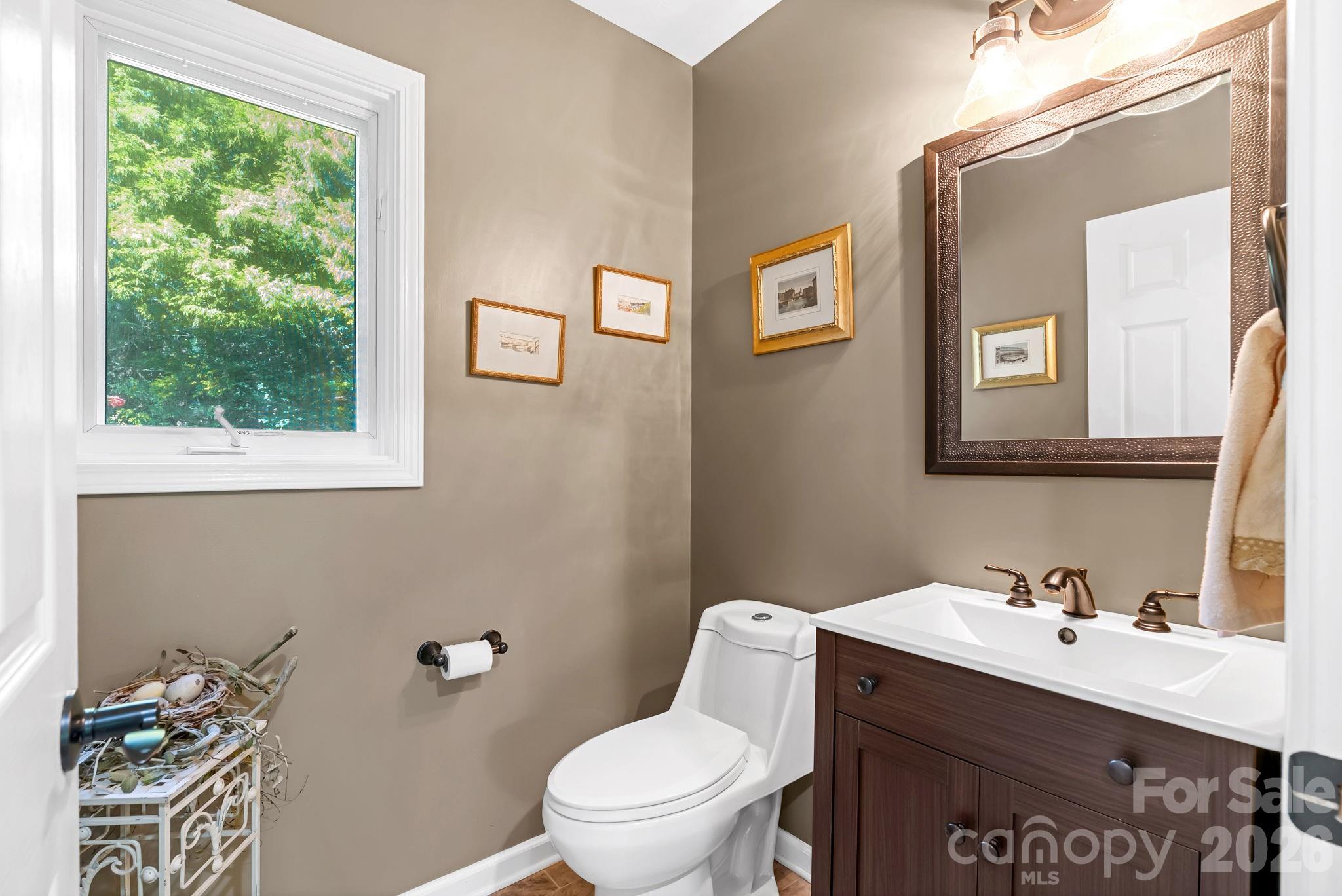 107 Spruce Lane Property Photo 12