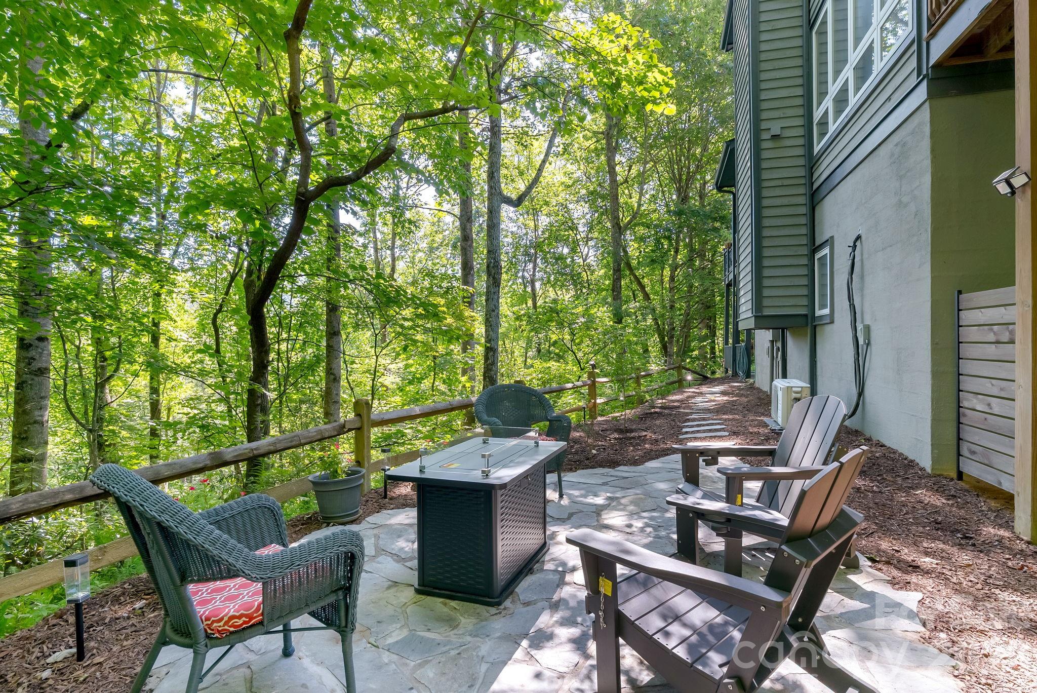 107 Spruce Lane Property Photo 46