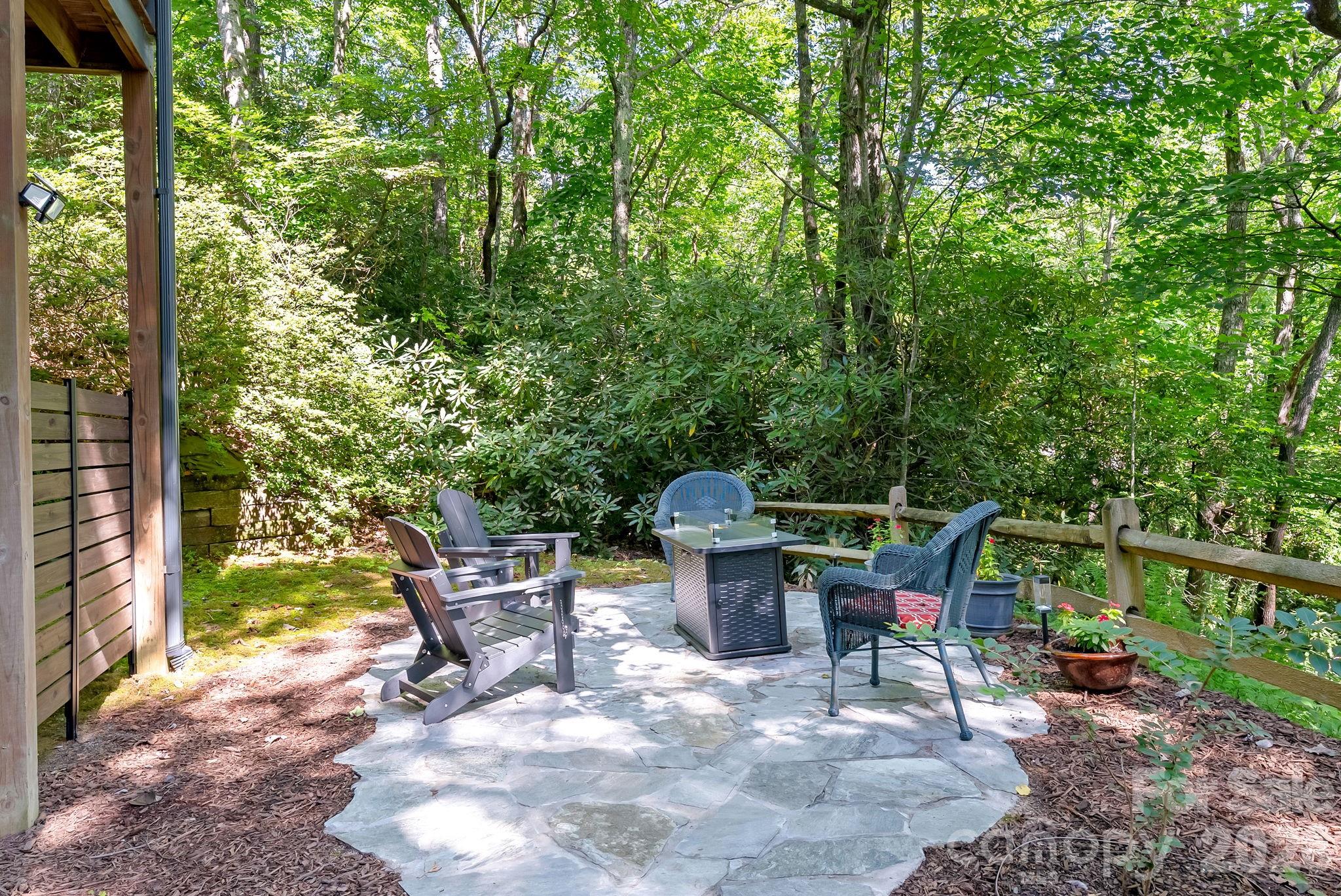 107 Spruce Lane Property Photo 47