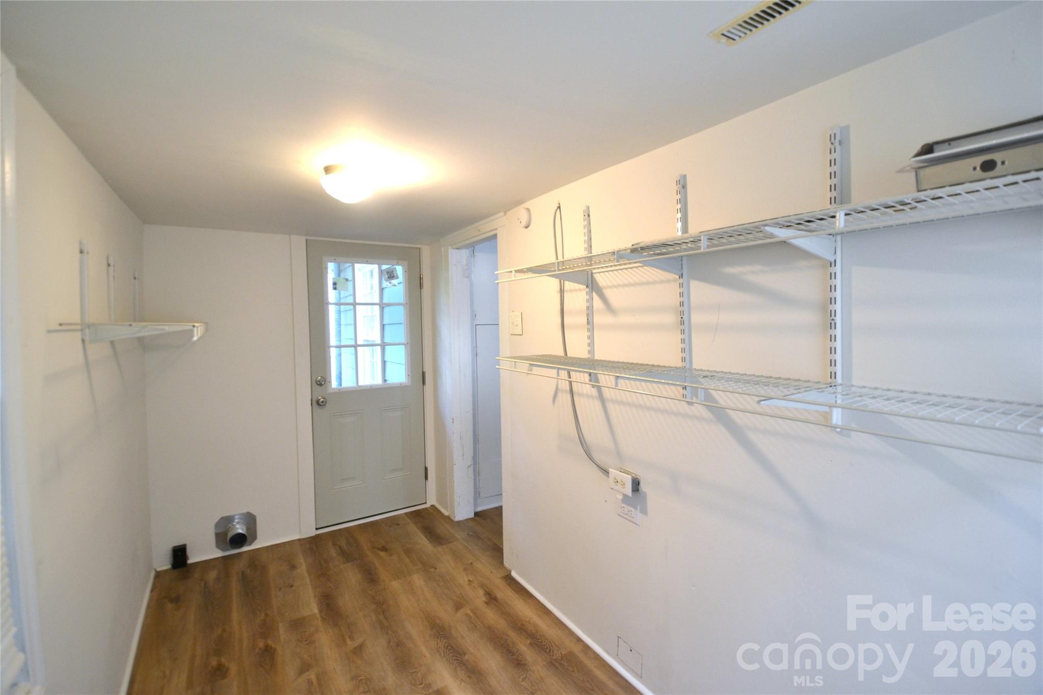 406 W 9th Street Property Photo 13