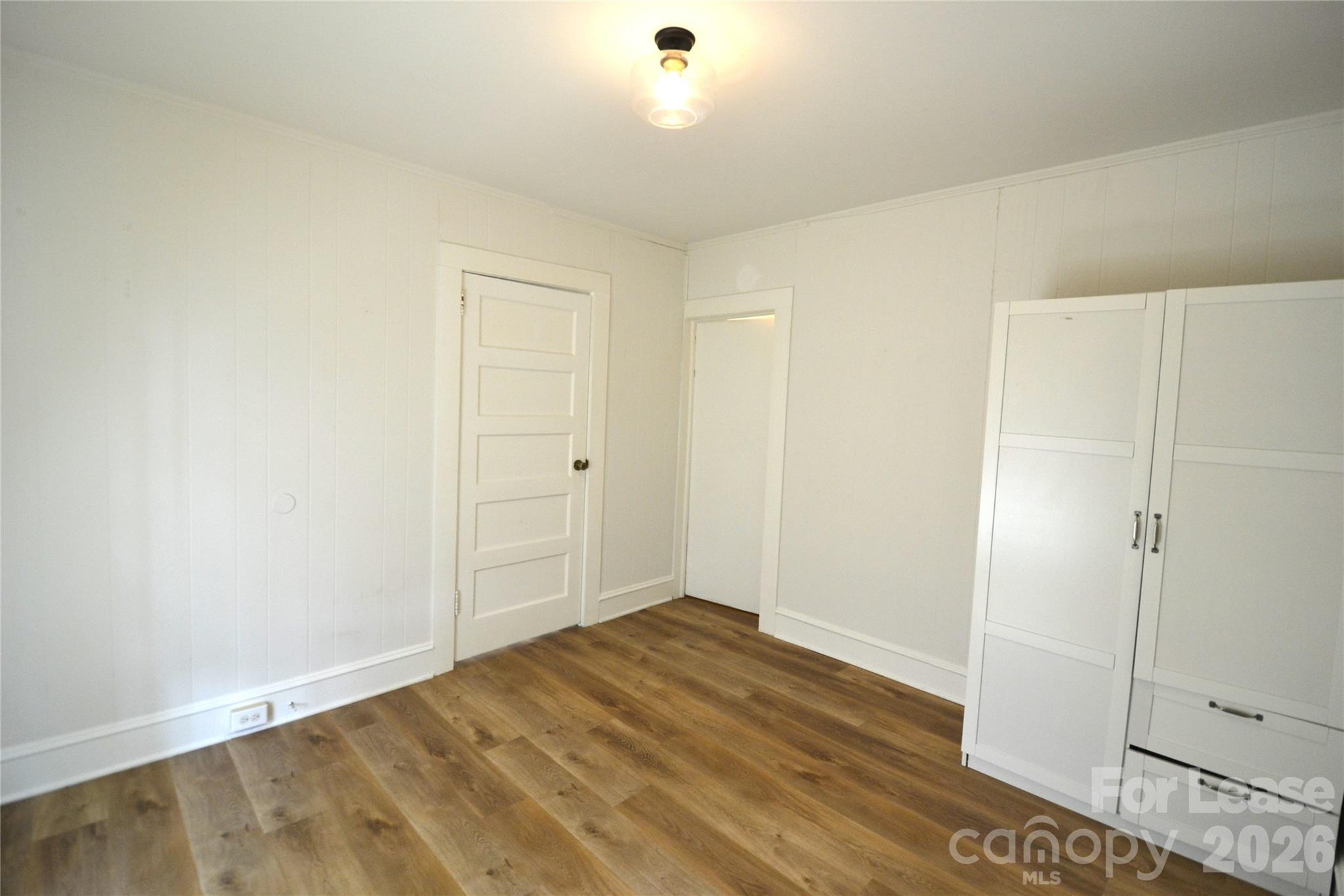 406 W 9th Street Property Photo 22