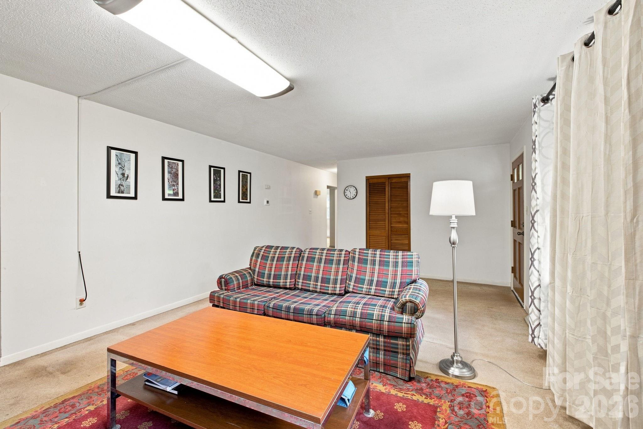 1714 Lazenby Street Property Photo 8